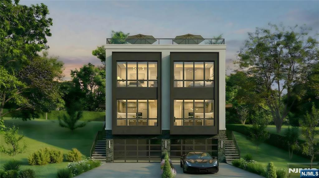392 Undercliff Avenue 1