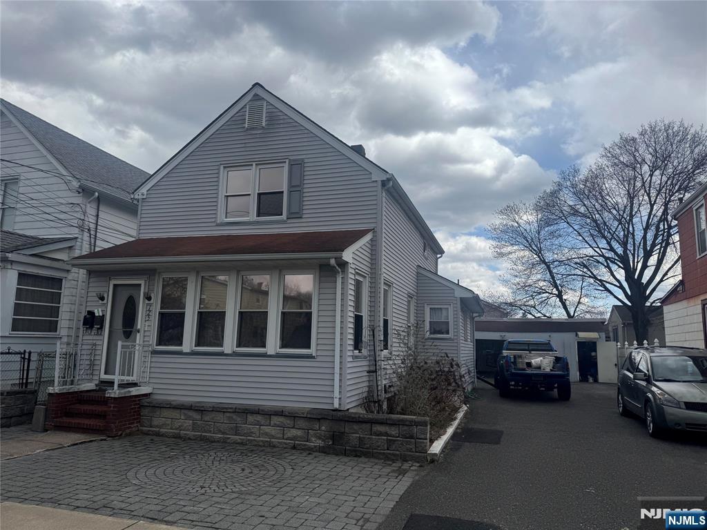 Property for Sale at 125 Passaic Avenue, Hawthorne, New Jersey - Bedrooms: 3 
Bathrooms: 2 
Rooms: 7  - $599,000