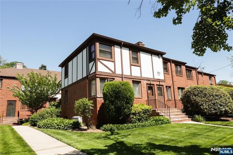 520 Broad Avenue 14 Englewood NJ 07631