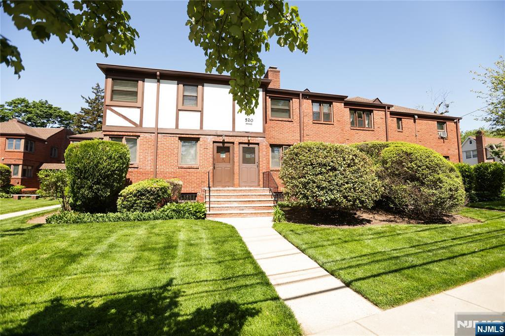 520 Broad Avenue 14