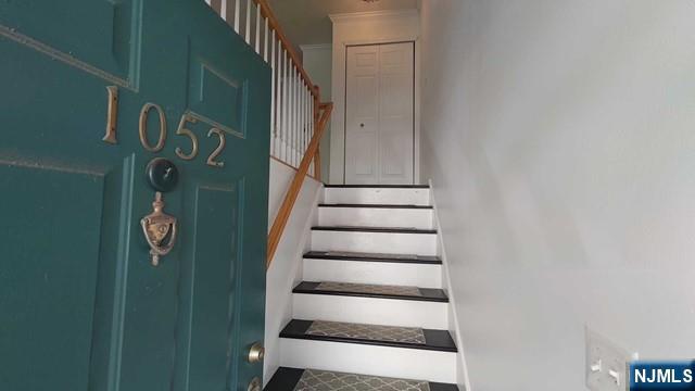 1052 Chedworth Circle