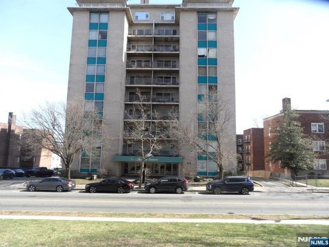 276 Prospect Street East Orange NJ 07017
