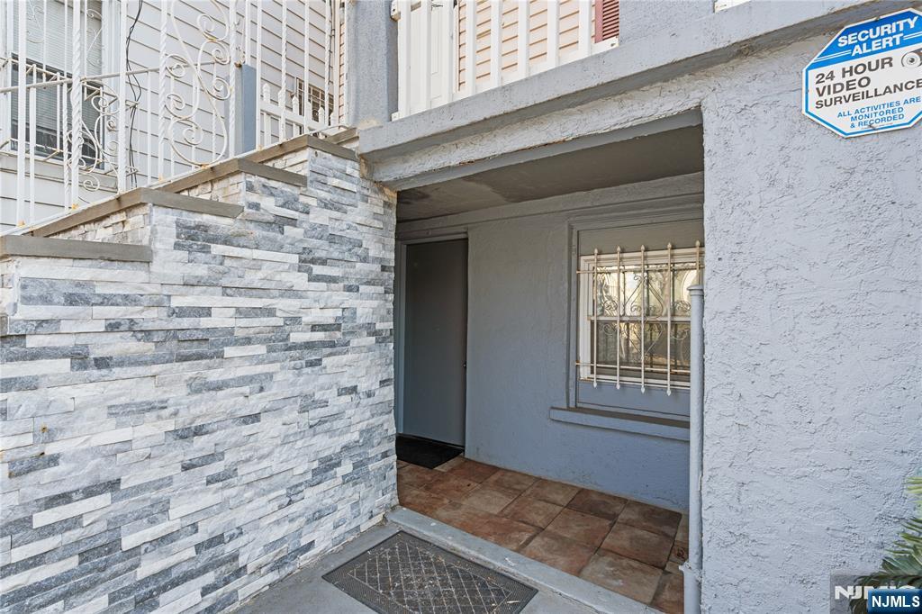1010 Paterson Plk