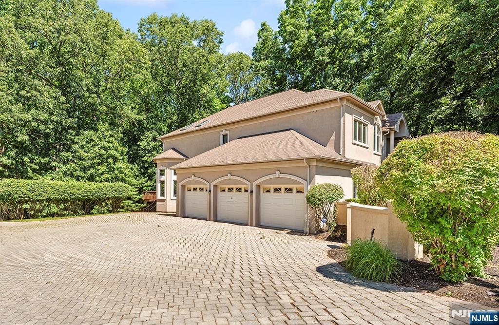 Homes for Sale in Northern NJ | ThisIsRiverEdge.com 307 Daffodil Drive