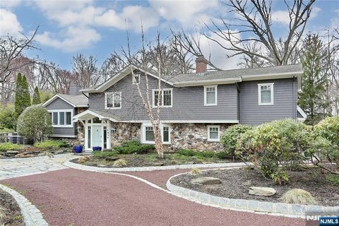 497 Island Way Franklin Lakes NJ 07417