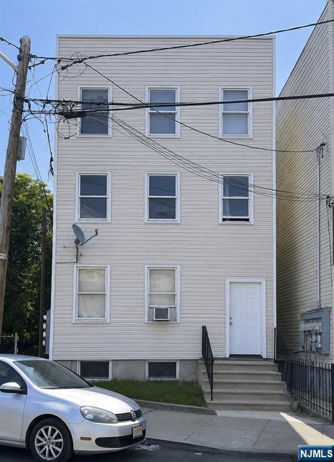 Photo of 23 Highland St #3, Paterson, NJ 07524 (MLS # 26030980)