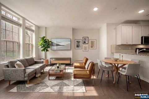 69 Arnold Drive 5810 Wood Ridge NJ 07075