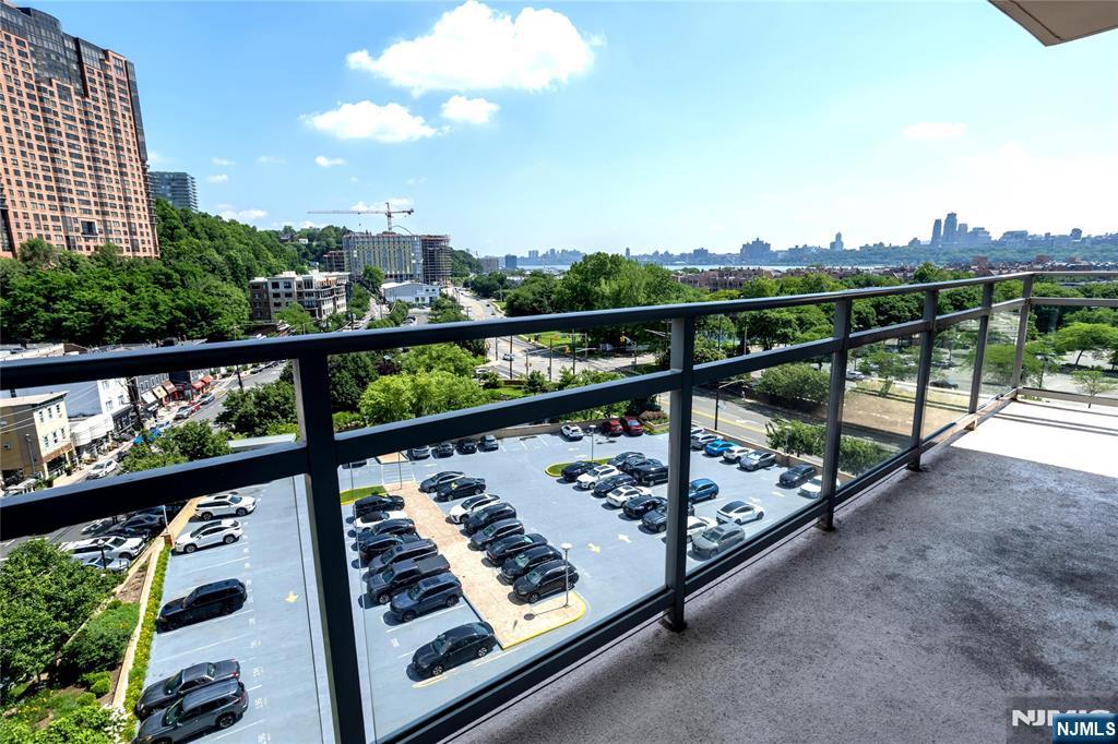 917 Hudson Park