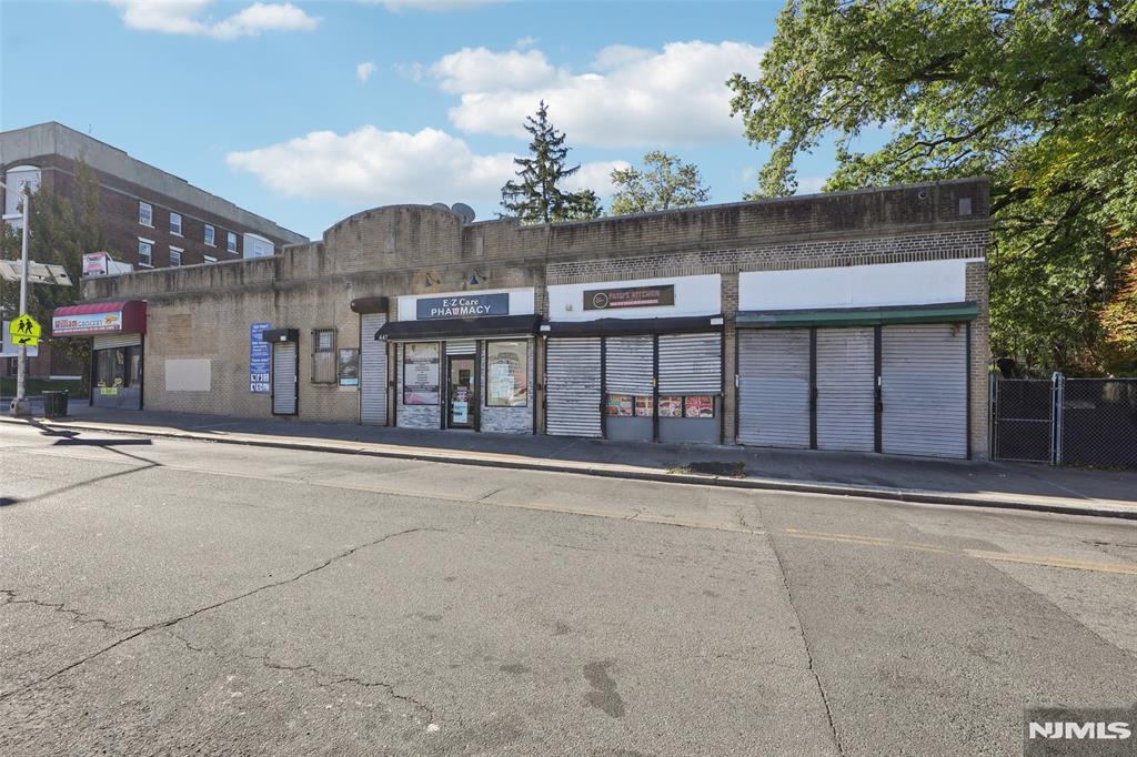 41-45 N Clinton Street ST1-7