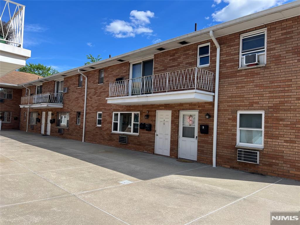435 Teaneck Road 5