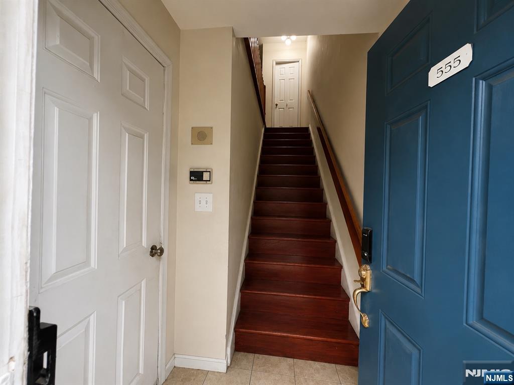 555 Ridge Lane