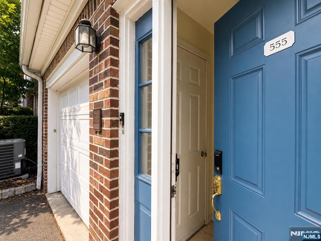 555 Ridge Lane