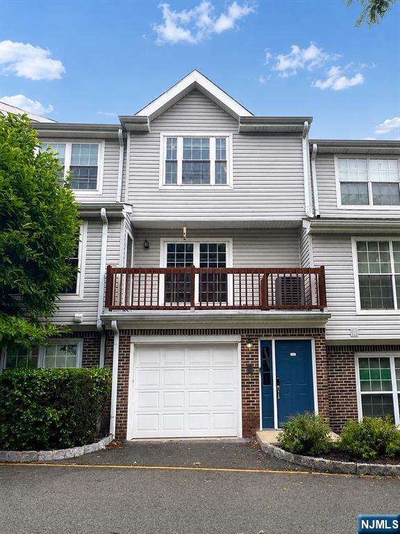 555 Ridge Lane