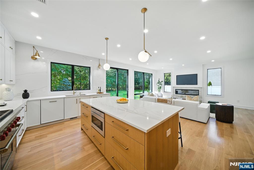 30 Benjamin Road