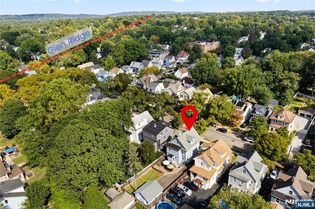 Photo of 78 Maolis Avenue, Bloomfield, NJ 07003 (MLS # 25033399)