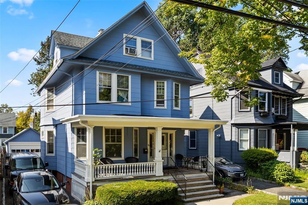 Photo of 78 Maolis Avenue, Bloomfield, NJ 07003 (MLS # 25033399)