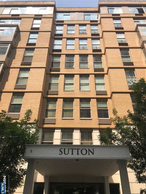 Photo of 10 Regent St #516, Jersey City, NJ 07302 (MLS # 26011154)
