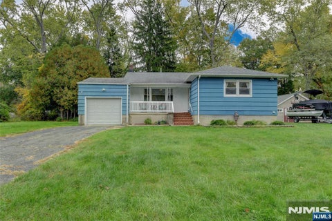 Photo of 66 De Hart Street, Lincoln Park Borough, NJ 07035 (MLS # 26039858)