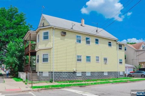 Photo of 242244 Union Ave, Paterson, NJ 07502 (MLS # 26001503)