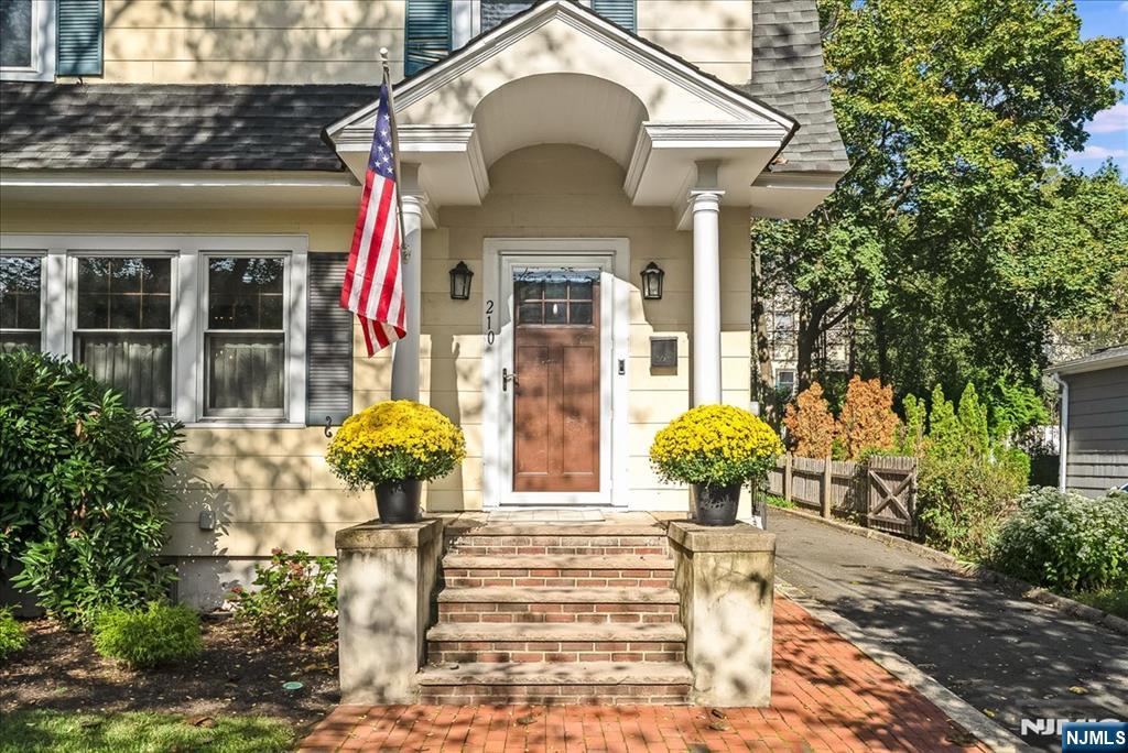 210 Valley Road