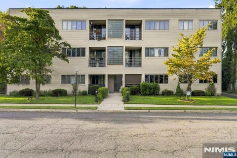 Photo of 24 Crest Street #2C, Westwood, NJ 07675 (MLS # 26034366)