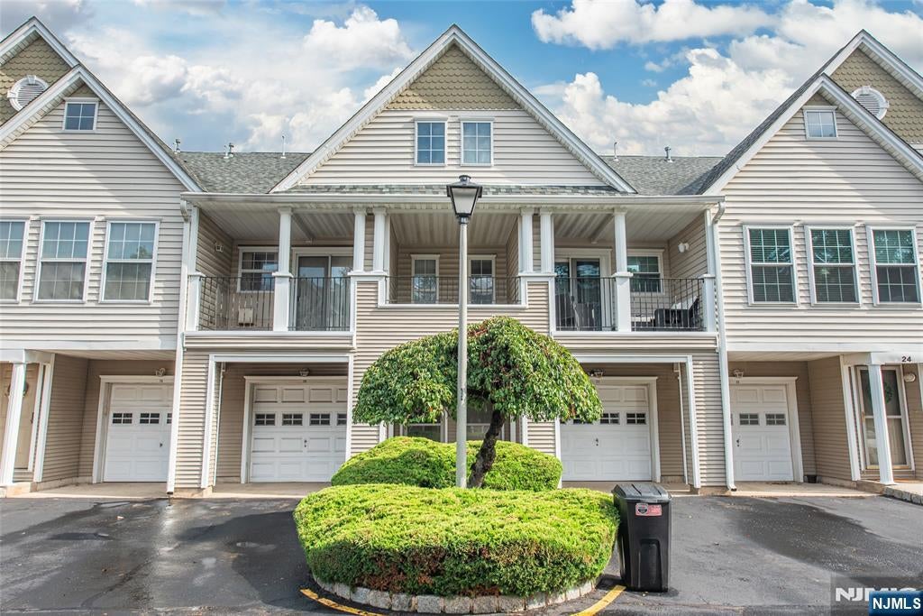 20 Collura Lane K087