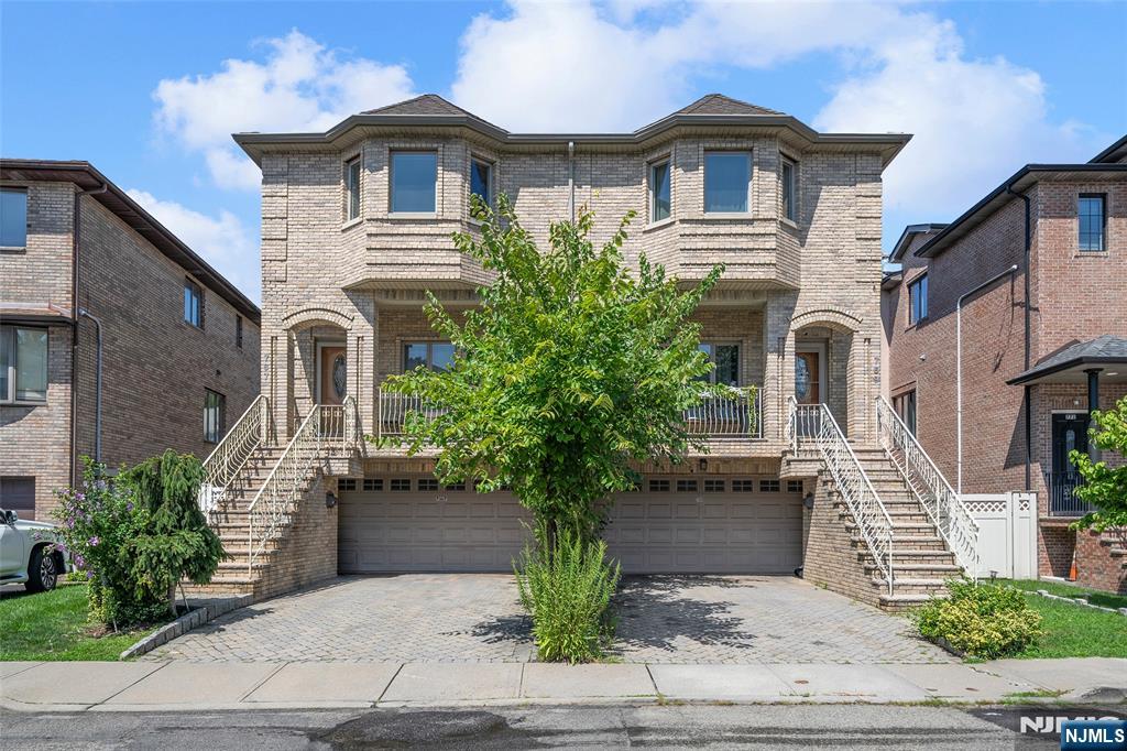 767 W End Avenue