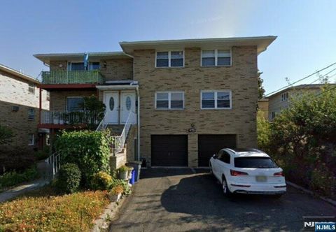 Photo of 475 North Ave #2nd FL, Fort Lee, NJ 07024 (MLS # 26004136)