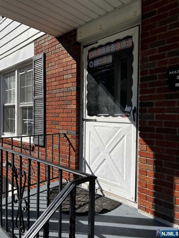 76 MARCELLUS Avenue
