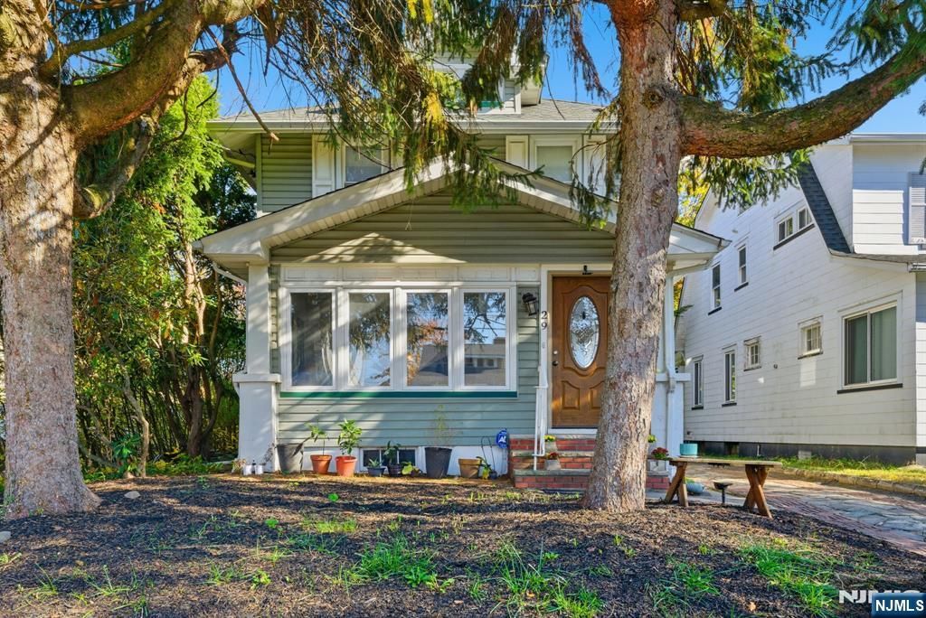 Photo of 29 Enfield Avenue, Montclair, NJ 07042 (MLS # 25039644)