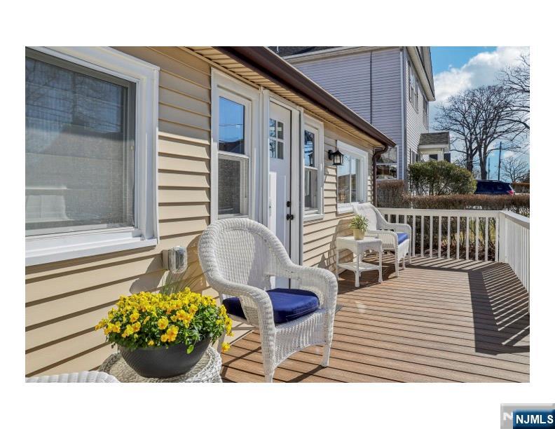 Mount Arlington Boro, New Jersey 07856, United States, 2 Bedrooms Bedrooms, ,1 BathroomBathrooms,Residential,Pending,93109