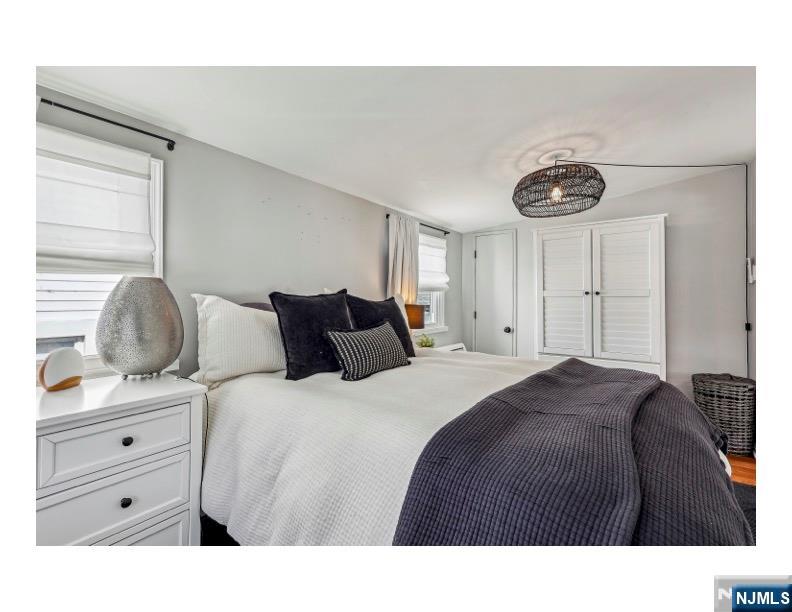 Mount Arlington Boro, New Jersey 07856, United States, 2 Bedrooms Bedrooms, ,1 BathroomBathrooms,Residential,Pending,93109