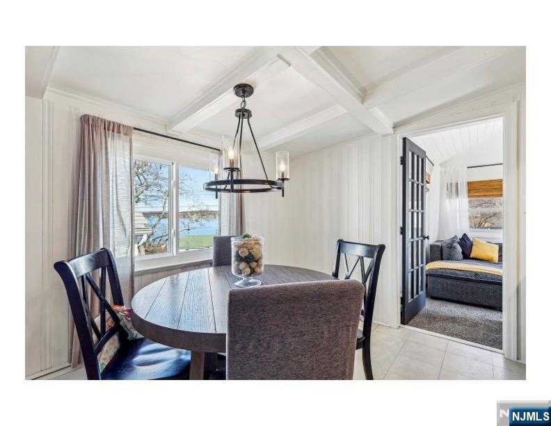 Mount Arlington Boro, New Jersey 07856, United States, 2 Bedrooms Bedrooms, ,1 BathroomBathrooms,Residential,Pending,93109