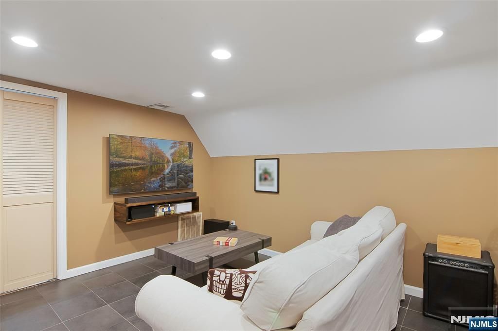 Photo of 102 Beech Street, Kearny, NJ 07032 (MLS # 25036006)