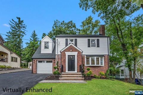 Photo of 34 Howard Street, Verona, NJ 07044 (MLS # 26035365)