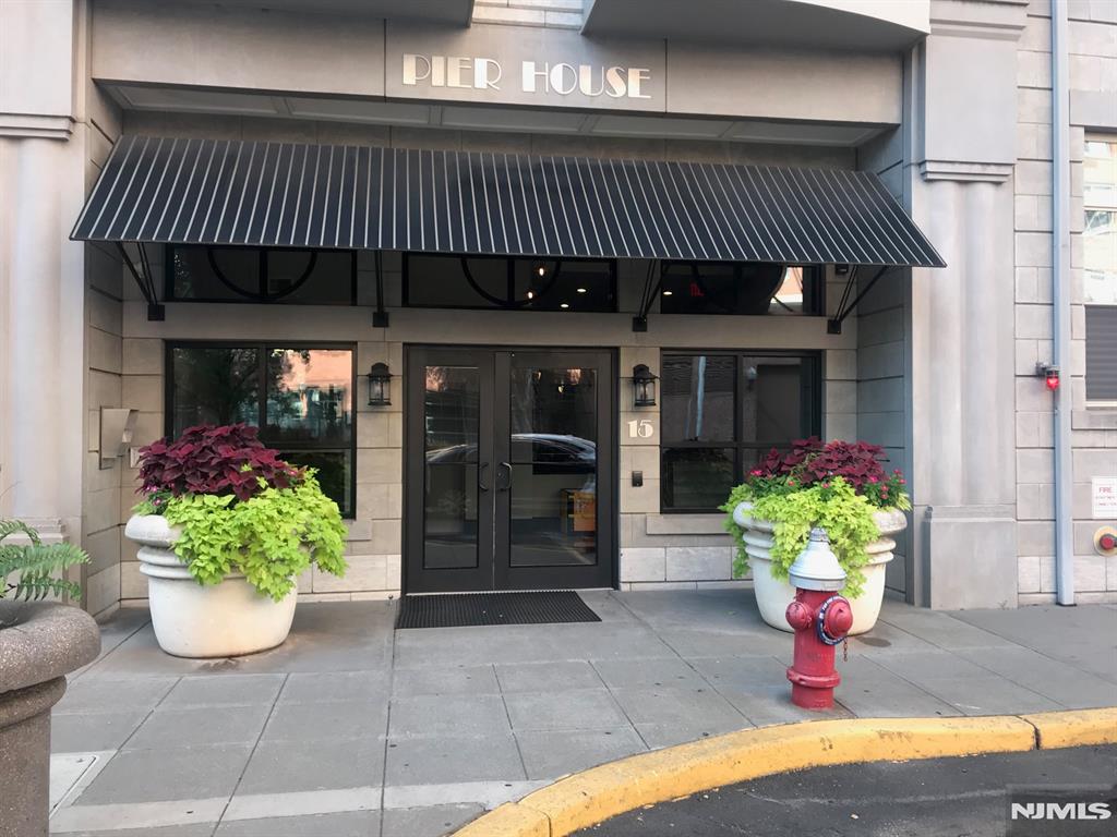 15 Warren Street 414