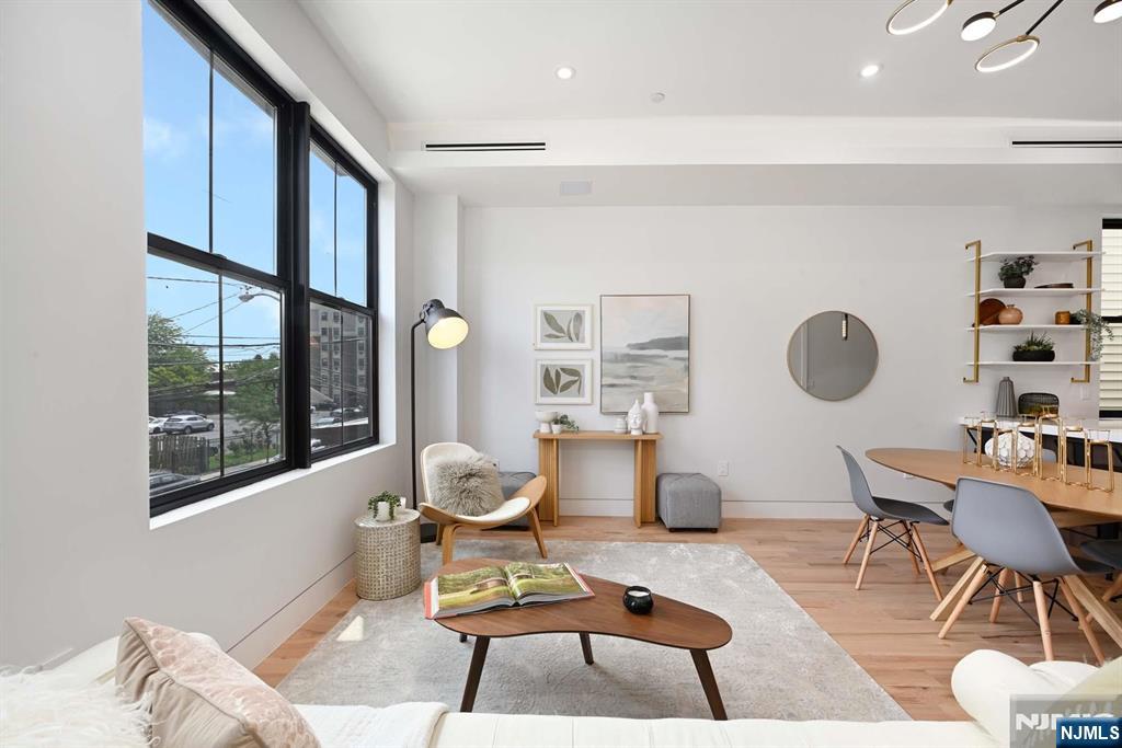29 Armstrong Avenue 2