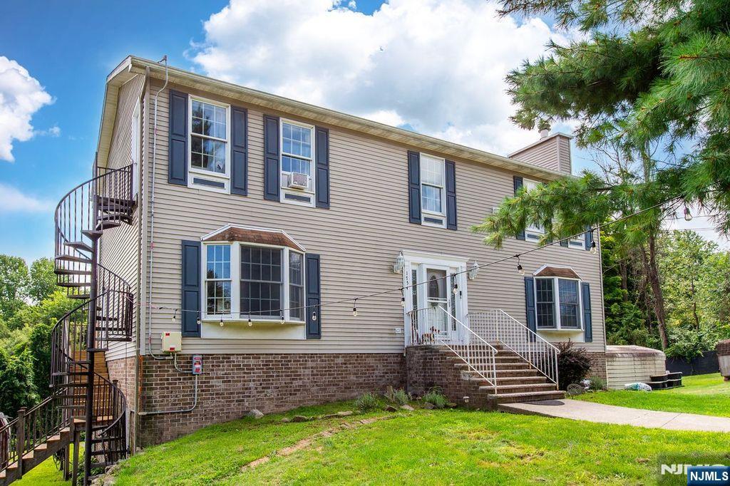 1754 County Rd 565