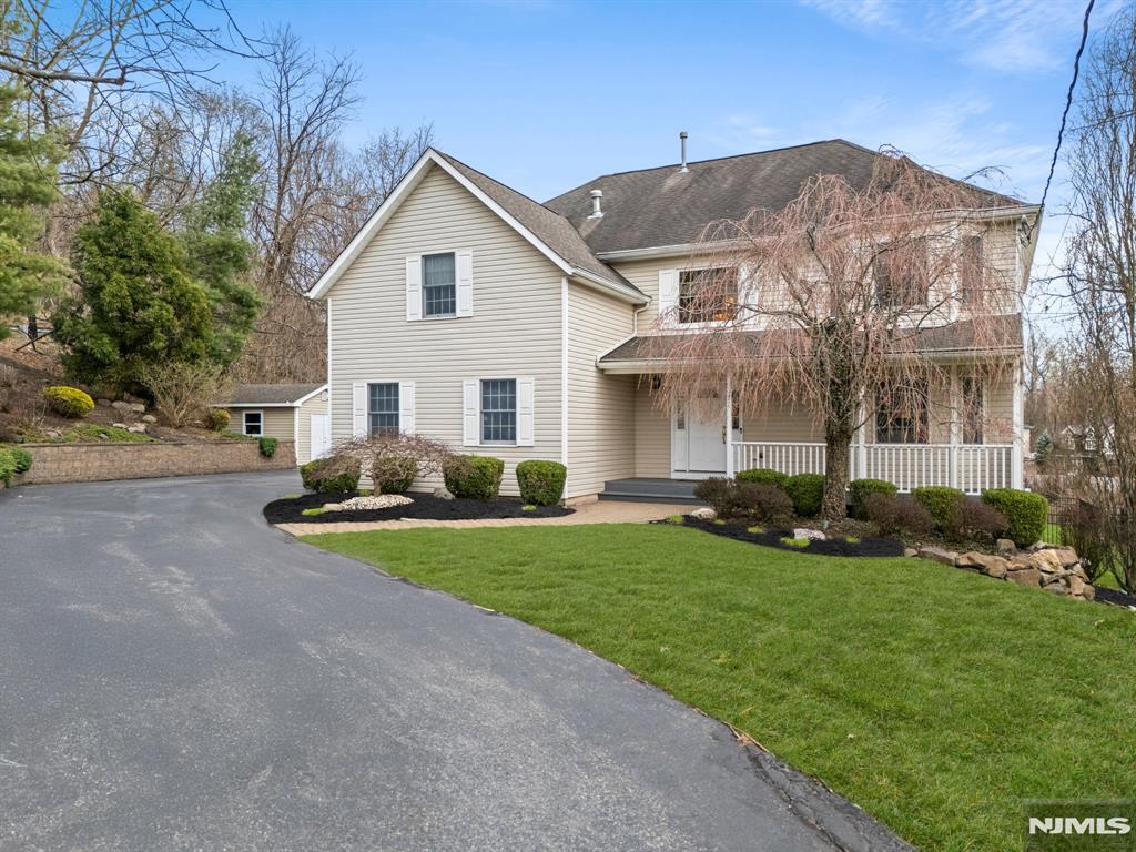 3 Armstrong Avenue