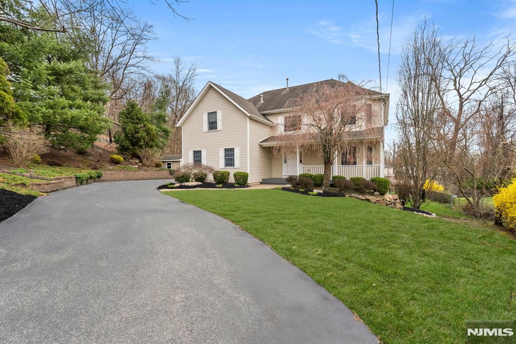 3 Armstrong Avenue