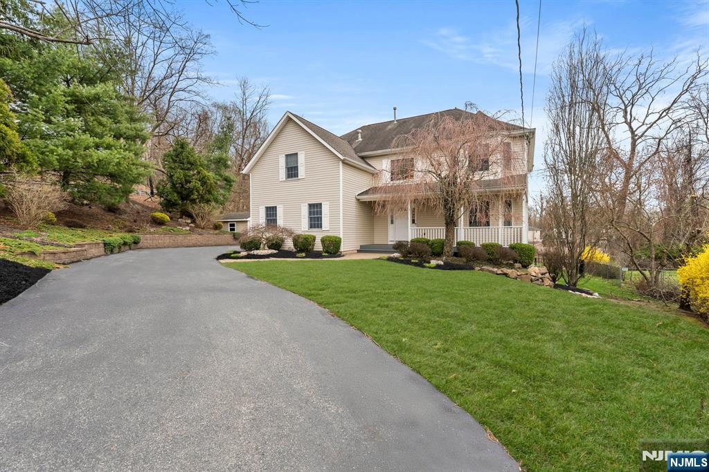 3 Armstrong Avenue