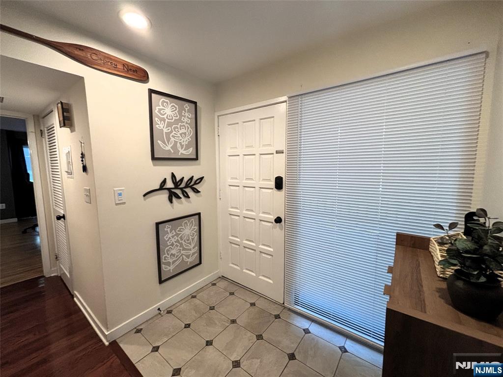 Hackettstown, New Jersey 07840, United States, 1 Bedroom Bedrooms, ,1 BathroomBathrooms,Residential,Active,136578