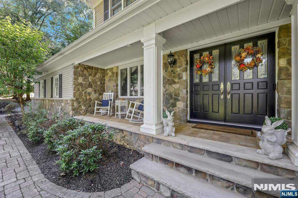 Homes for Sale in Northern NJ | ThisIsRiverEdge.com 14 Longridge Road