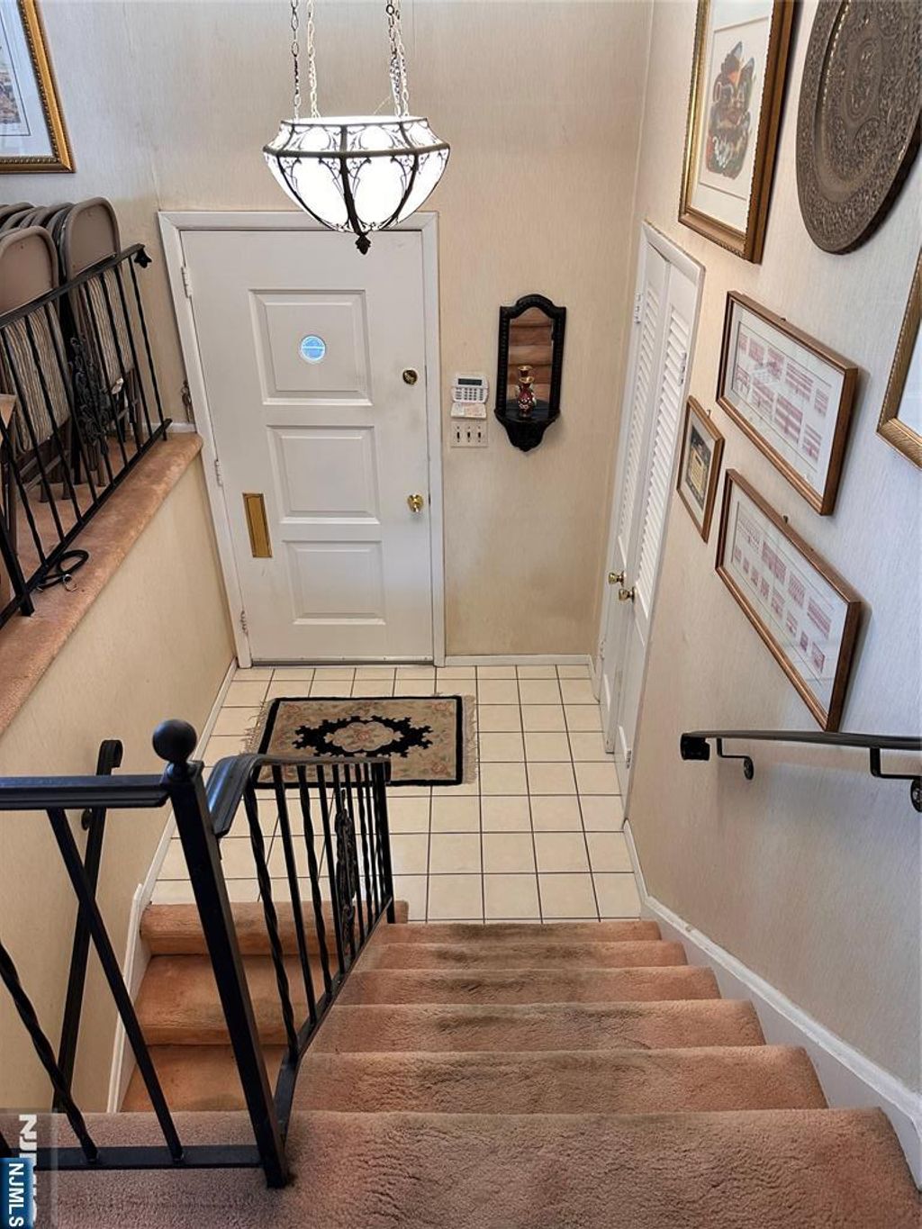 Photo of 701 Bellair Avenue, Fair Lawn, NJ 07410 (MLS # 25024722)