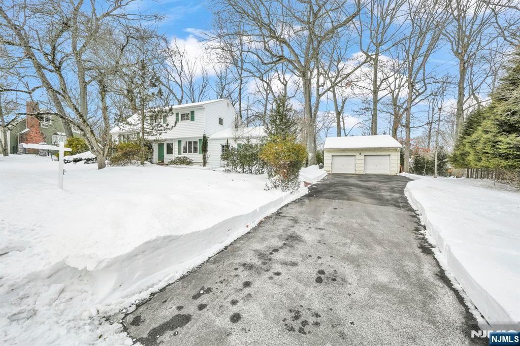 Photo of 645 Wildwood Road, Northvale, NJ 07647 (MLS # 26003492)