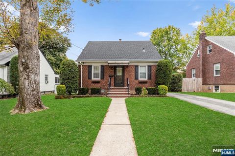 862 Grant Avenue Maywood NJ 07607