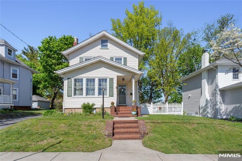 Photo of 141 Henry Street, Hasbrouck Heights, NJ 07604 (MLS # 26035108)