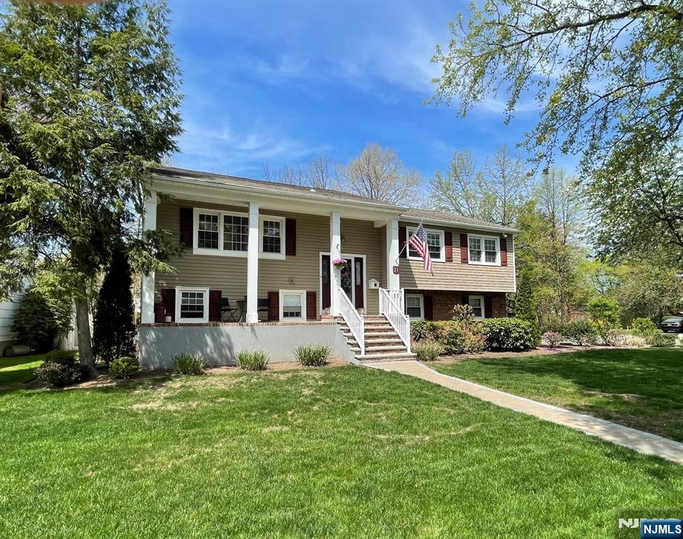 21 Laurel Court
