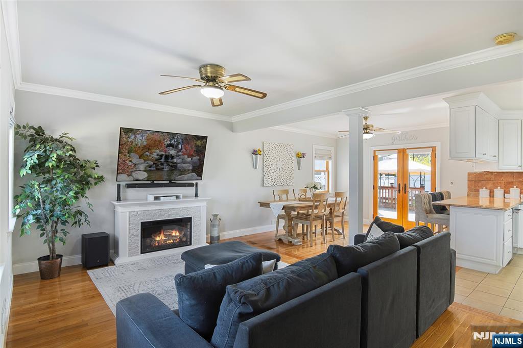 39-14 Romana Drive