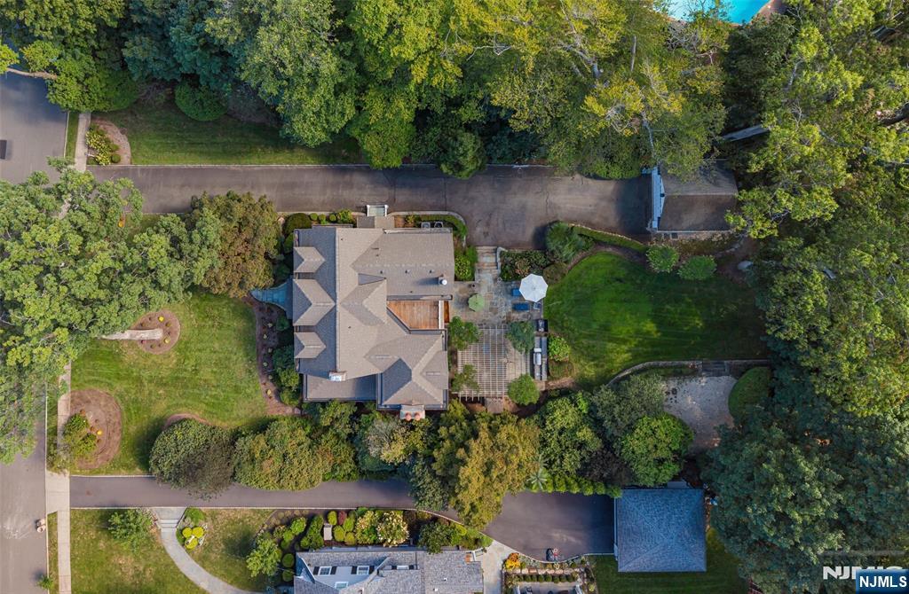 Homes for Sale in Northern NJ | ThisIsRiverEdge.com 326 West End Avenue